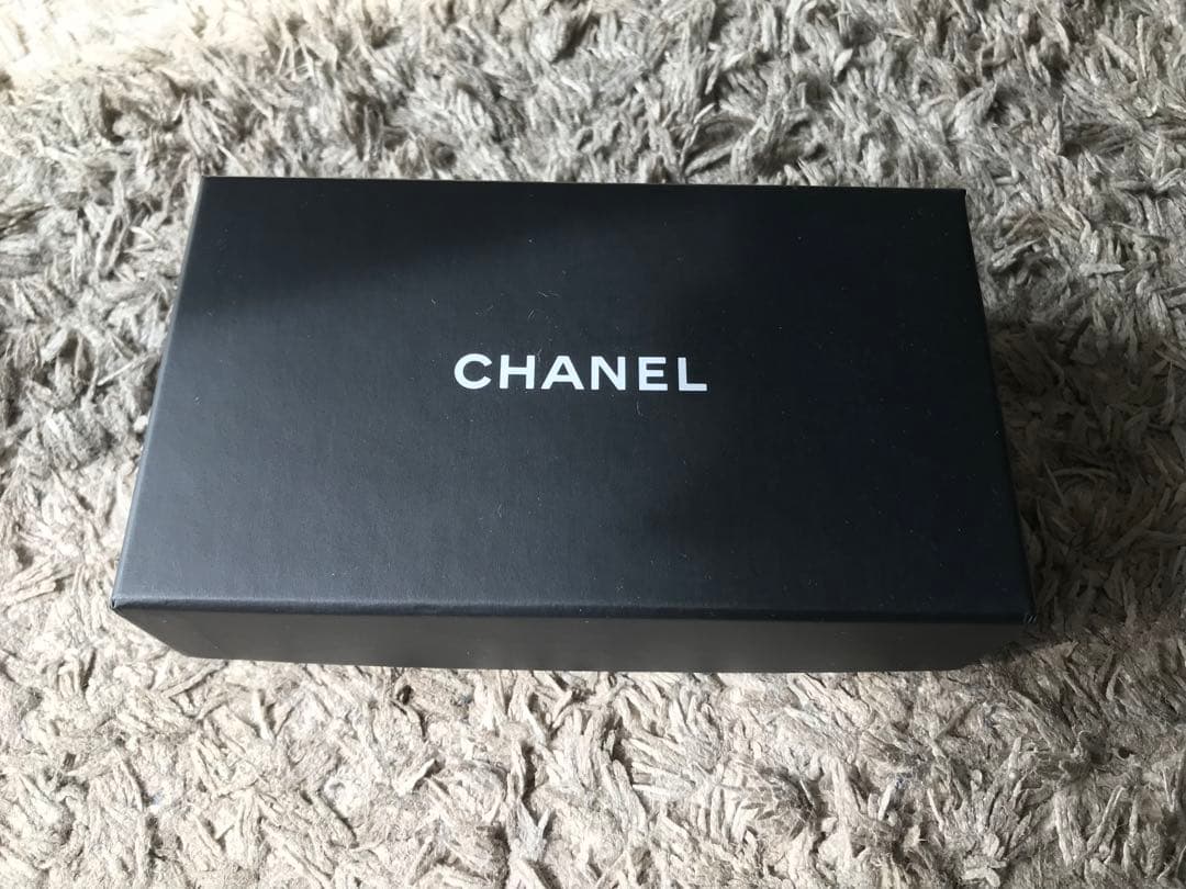 CHANEL キルティング ブラックキーケース