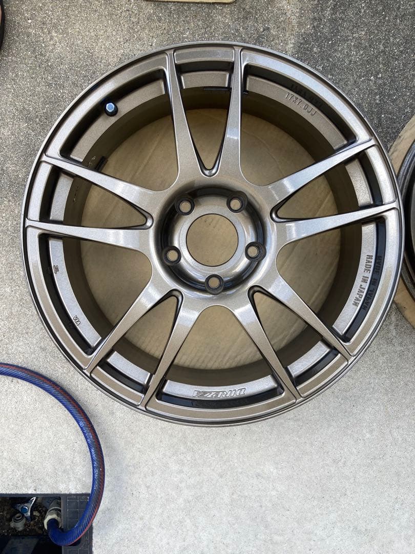 17インチ 7.0JJ DIREZZA ブロンズゴールド4本　名古屋市引き取り