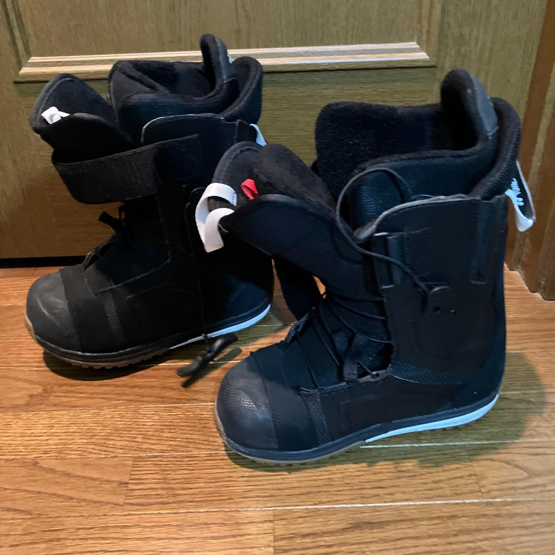 【ほぼ未使用】　ヨネックス　YONEX FLINT 24.0