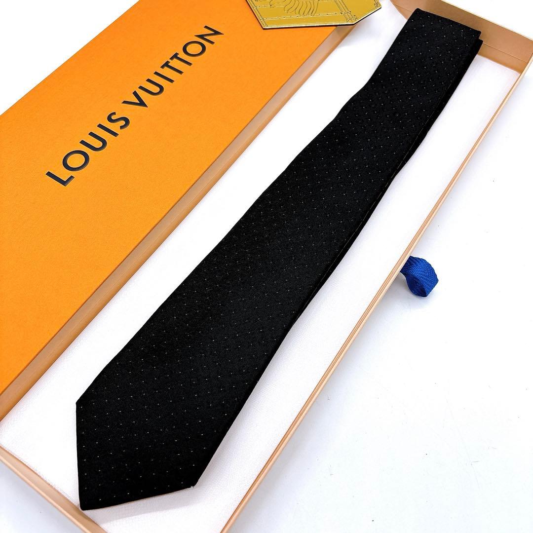 LOUIS VUITTON 付属品付 ブラック 総柄 モノグラム柄