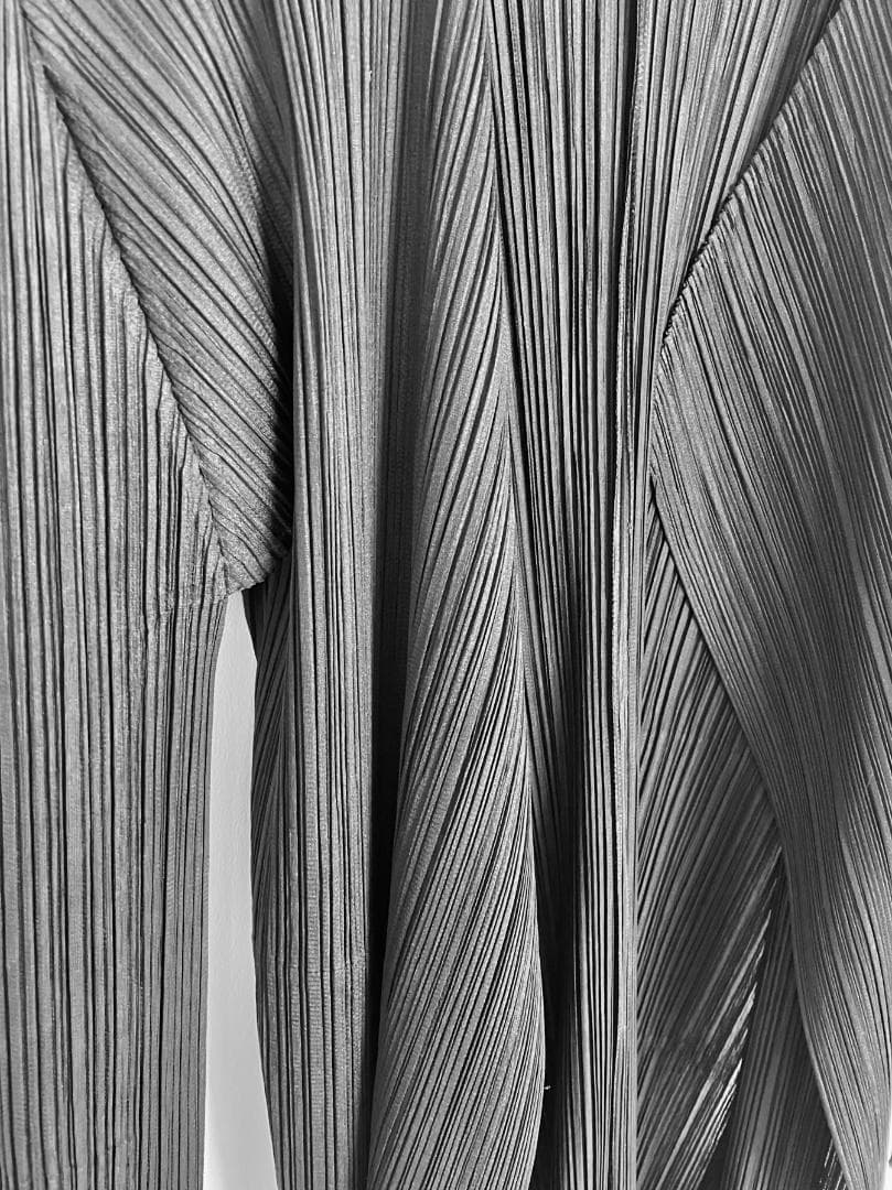 PLEATS PLEASE ISSEY MIYAKE　カーディガン薄手　美品