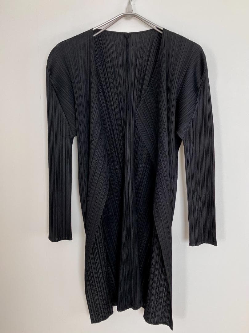 PLEATS PLEASE ISSEY MIYAKE　カーディガン薄手　美品