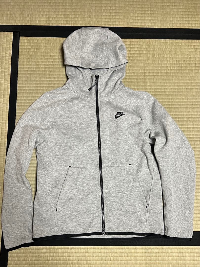 大人気モデル Nike テック　パーカー　パンツ　セット　L