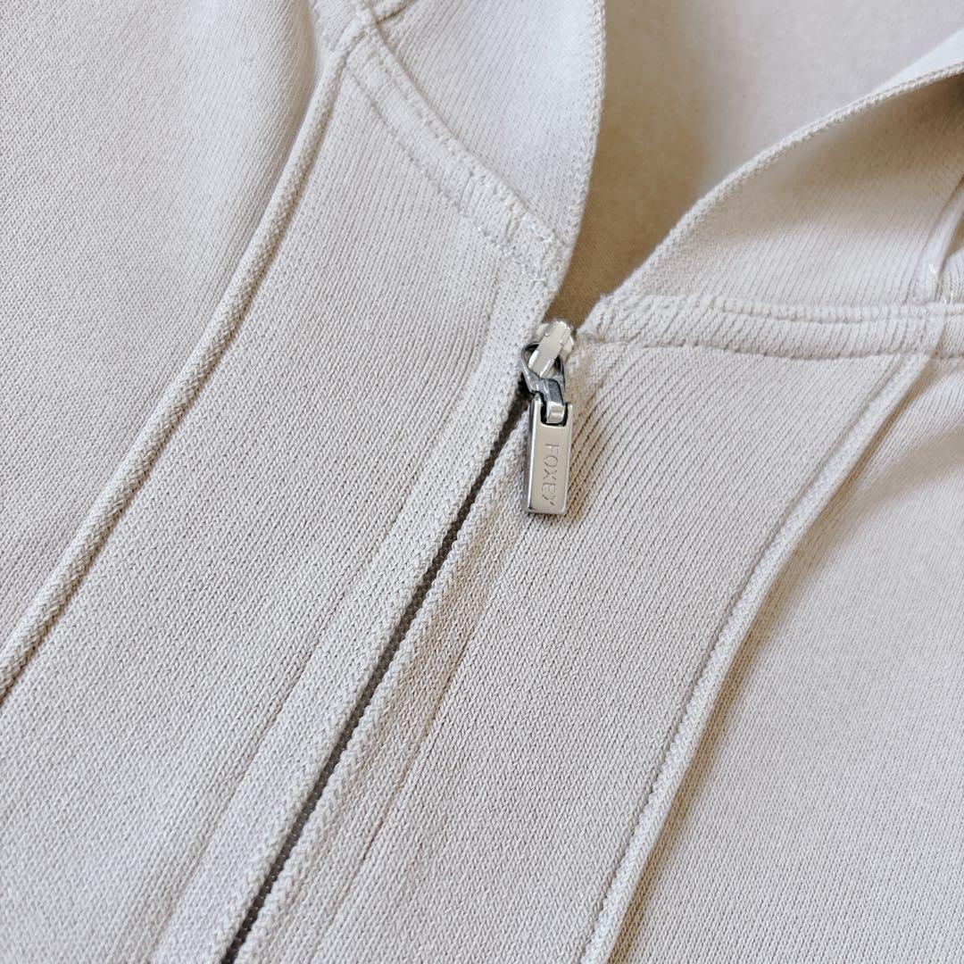 未使用級♡フォクシーニューヨーク レディライクパーカー ロゴプレート 洗える S