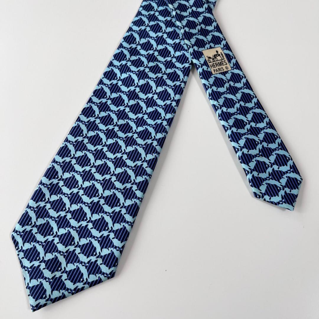 美品 HERMES エルメス ネクタイ シルク100% ブルー フィッシュ柄