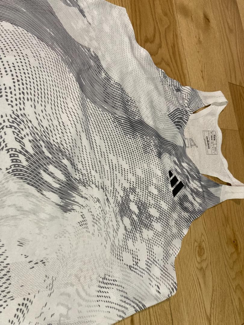 アディダス　アディゼロ　 シングレット　メンズSサイズ