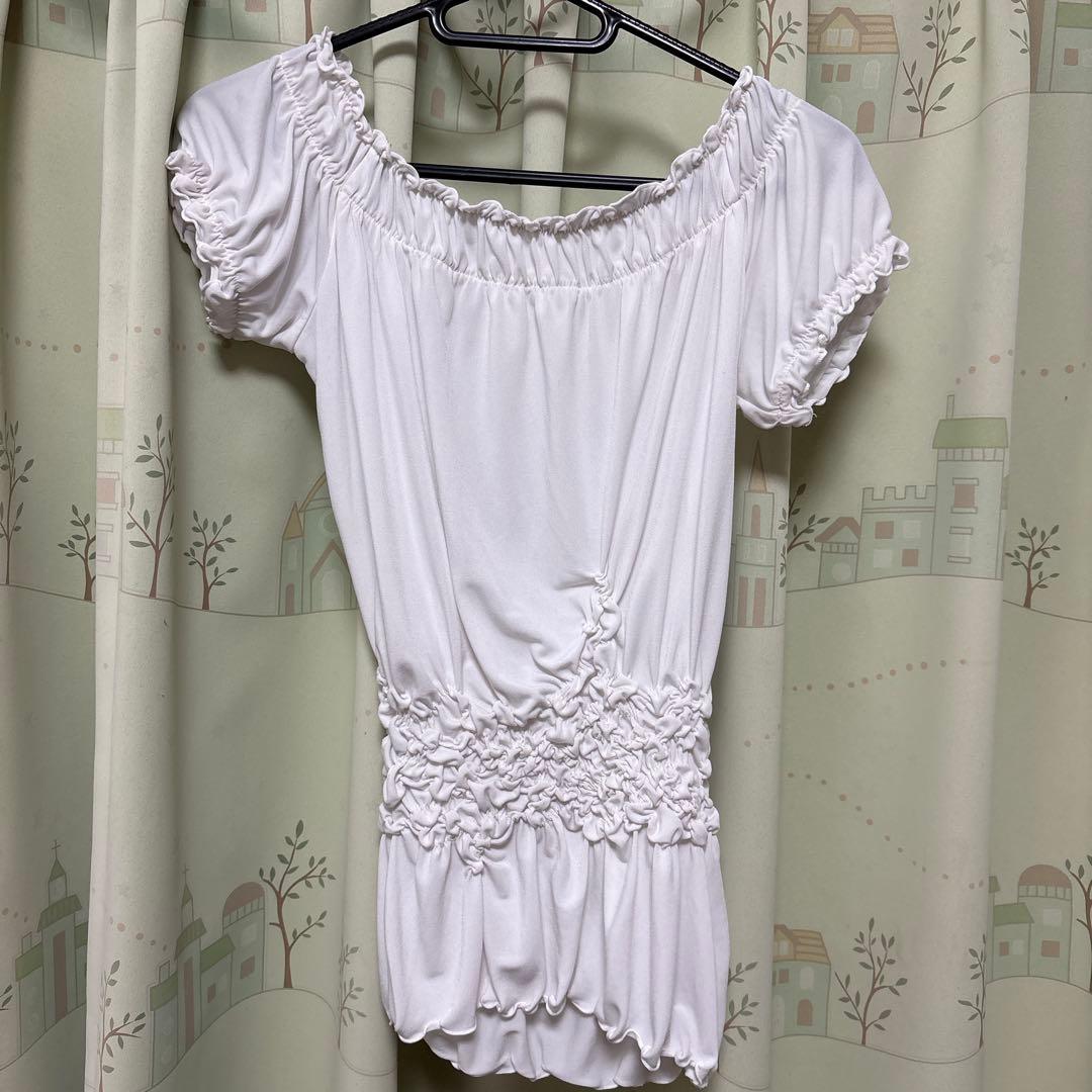 ホワイトオフショルダーレッスンウェア