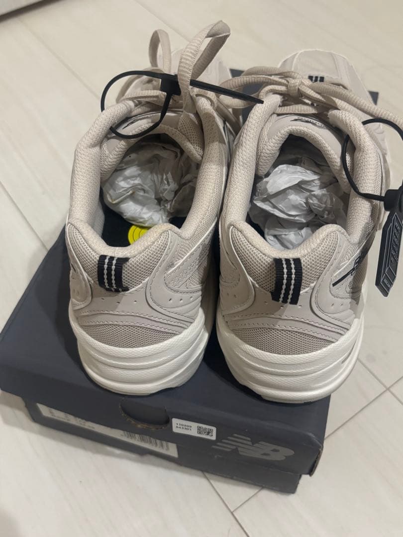 【値下げ】New Balance MR530SH 24.0