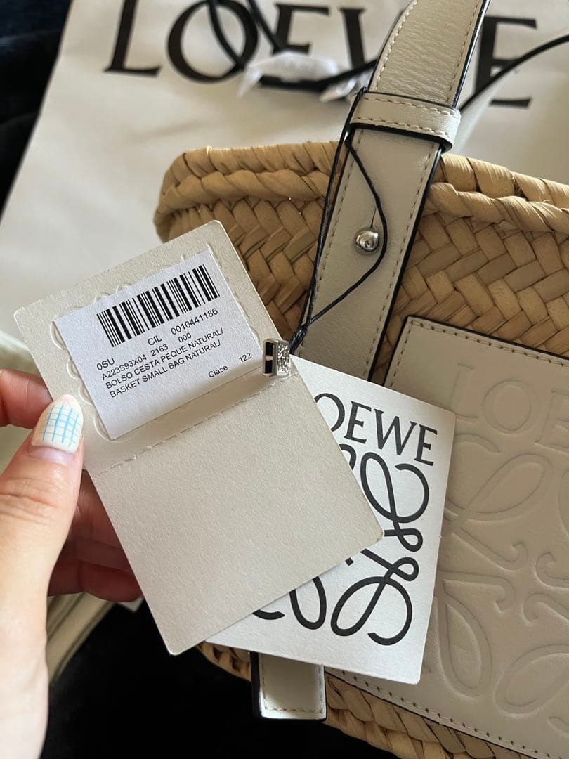 sio様　LOEWE カゴバッグ ホワイト　スモールｓ