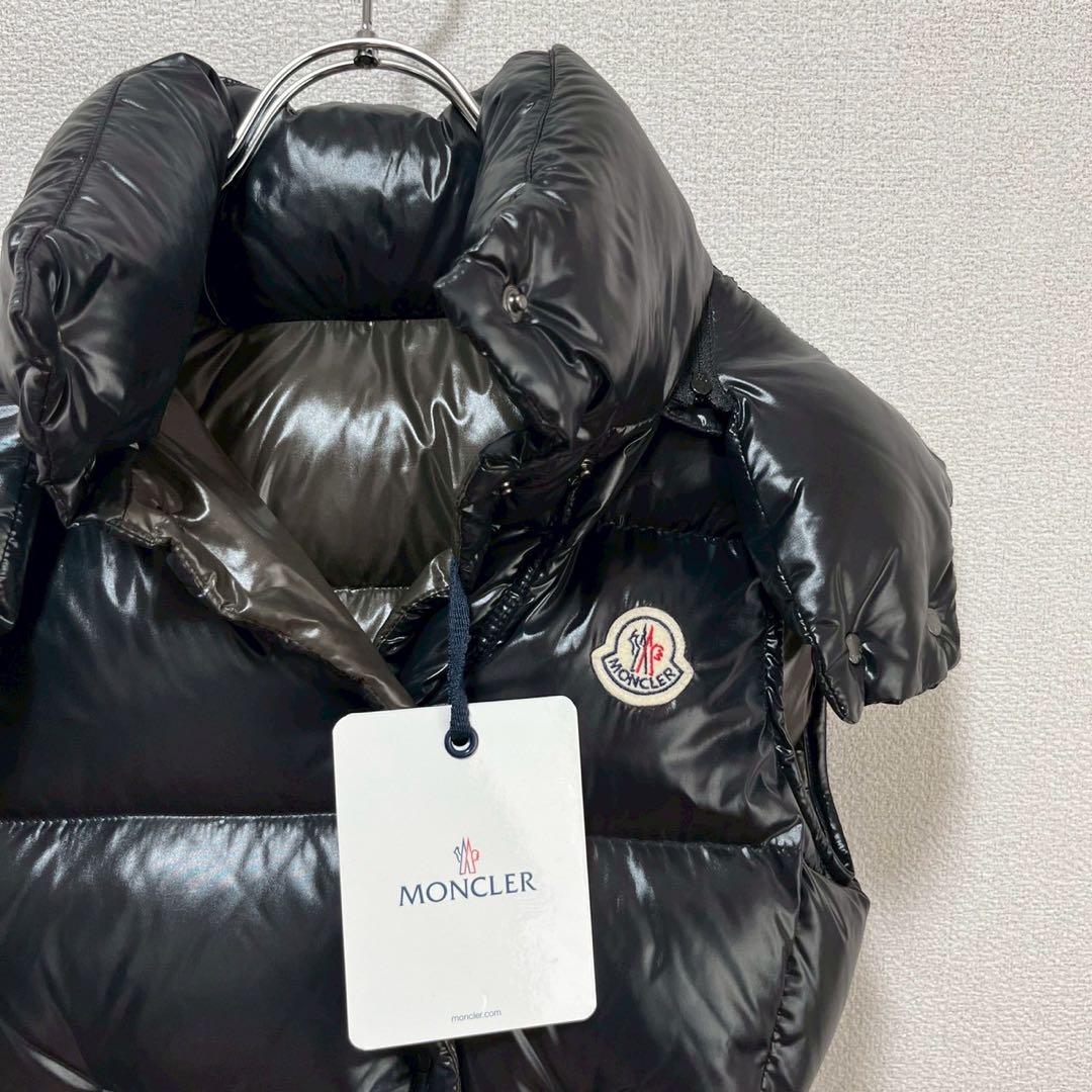 【極美品】MONCLER ダウンベスト GALENE ブラック　ツヤ　00