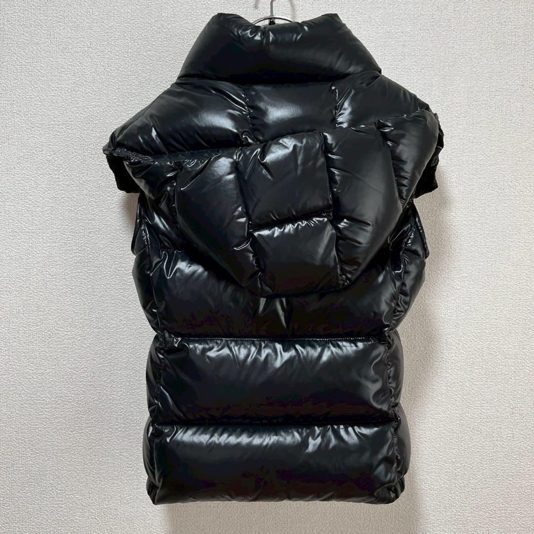 【極美品】MONCLER ダウンベスト GALENE ブラック　ツヤ　00