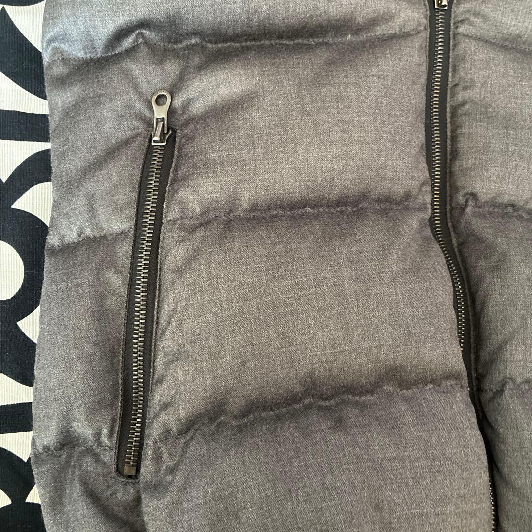 ⭐︎デュベティカ DUVETICA ダウンベスト フード付き グレー42 ⭐︎