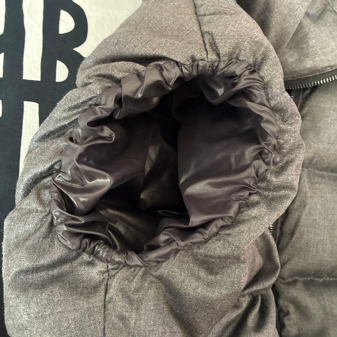 ⭐︎デュベティカ DUVETICA ダウンベスト フード付き グレー42 ⭐︎