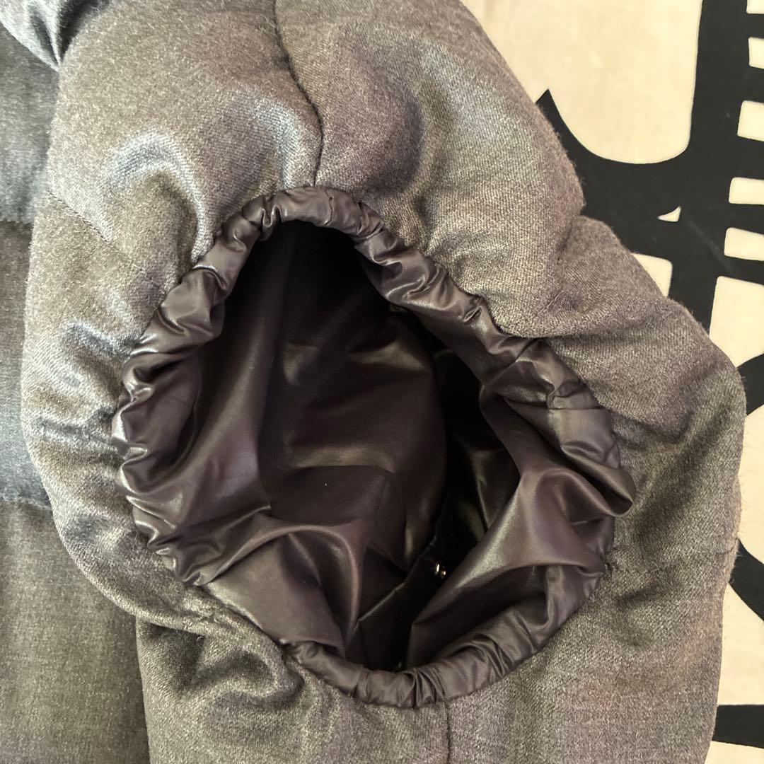 ⭐︎デュベティカ DUVETICA ダウンベスト フード付き グレー42 ⭐︎