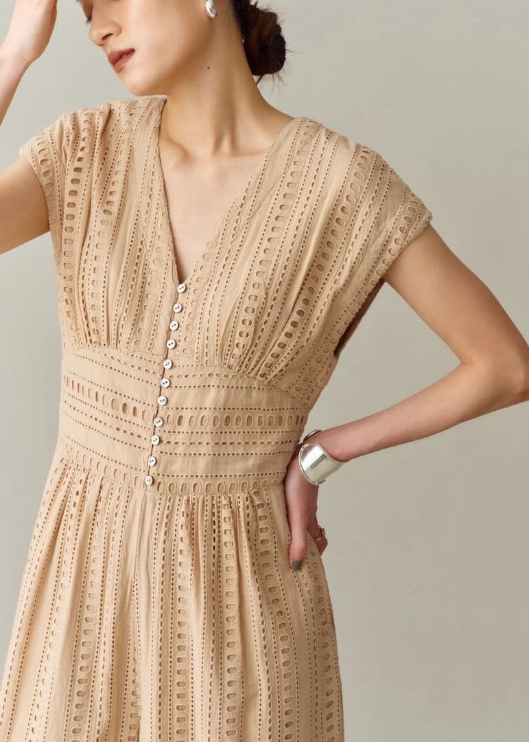 新品未使用　ne Quittez オールインワン　ベージュ　Sサイズ