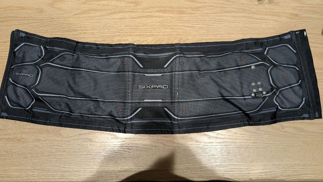 SIXPAD EMS腹筋ベルト Mサイズ