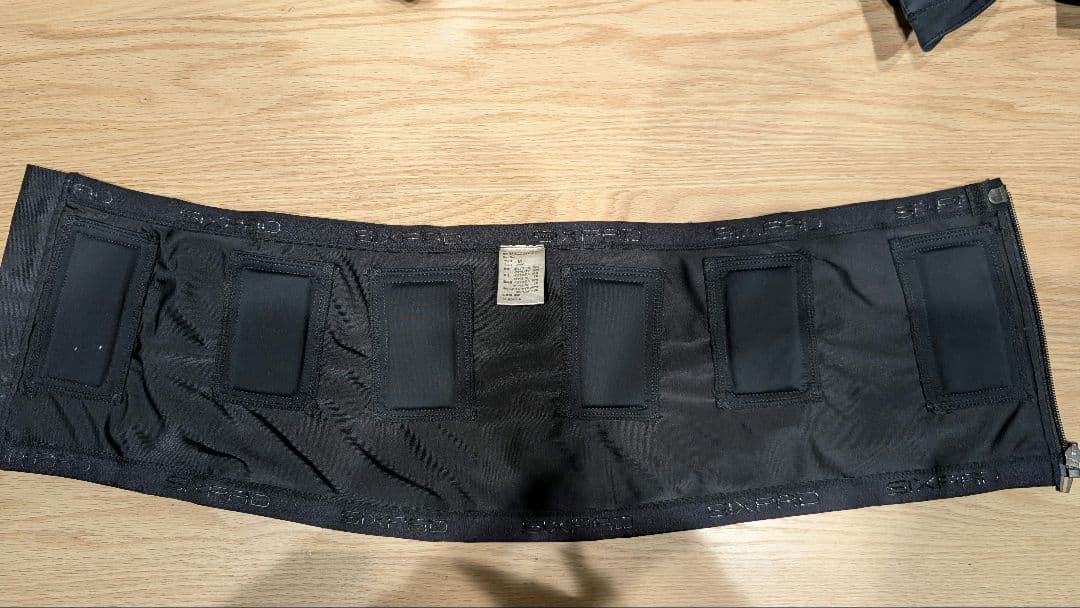 SIXPAD EMS腹筋ベルト Mサイズ