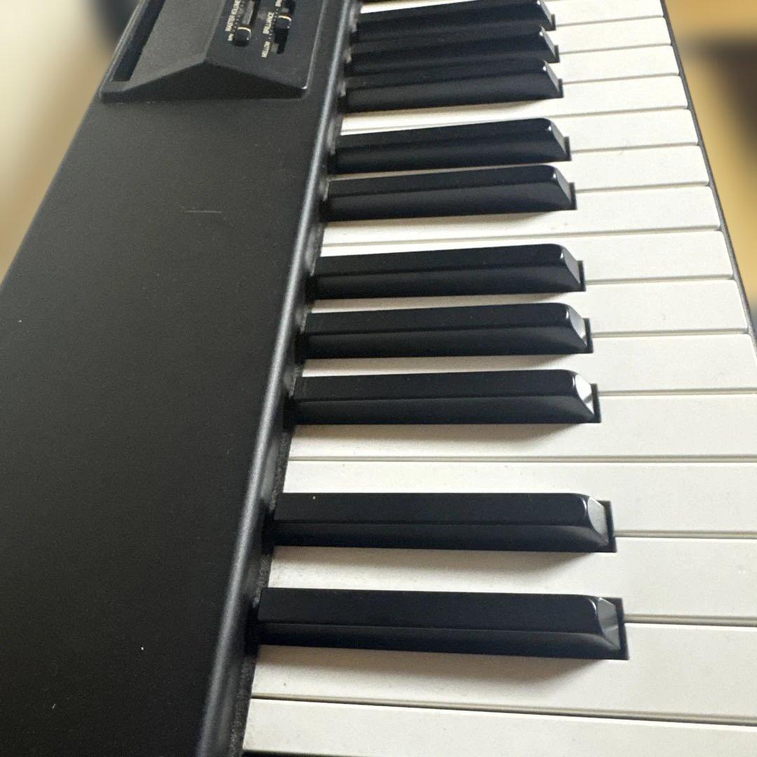 はじめ　YAMAHA ヤマハ　電子ピアノ P-80 88鍵盤　スタンド付き