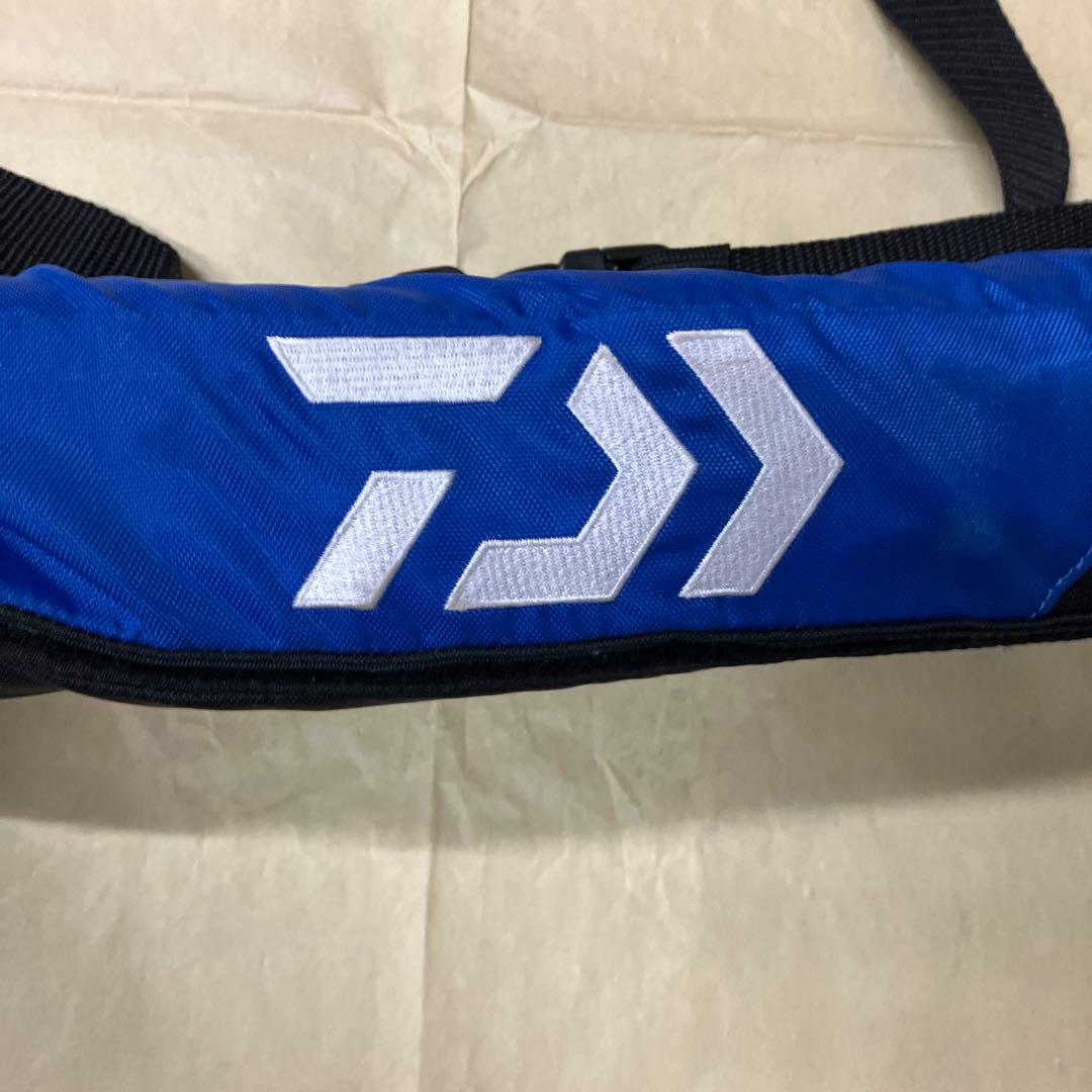 ダイワDF-2709自動膨張式ライフジャケット桜マークありタイプA （ブルー）