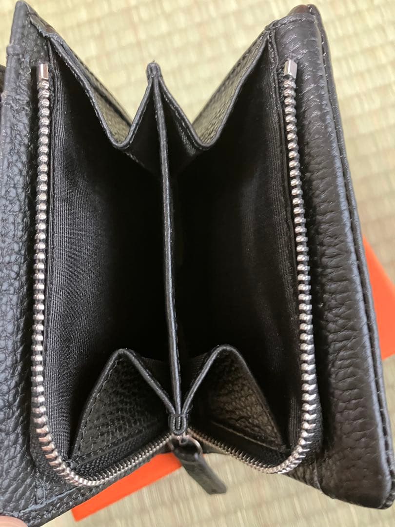 PEZ（ペッツ）x ear】コラボ/本革/コンパクト/刺しゆう折り財布