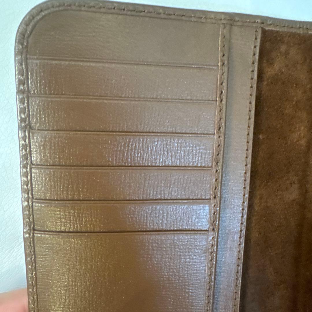 美品 GUCCI　グッチ iPhone15pro手帳型ケース