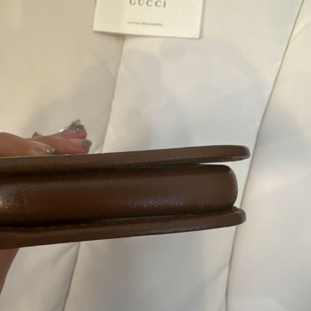 美品 GUCCI　グッチ iPhone15pro手帳型ケース