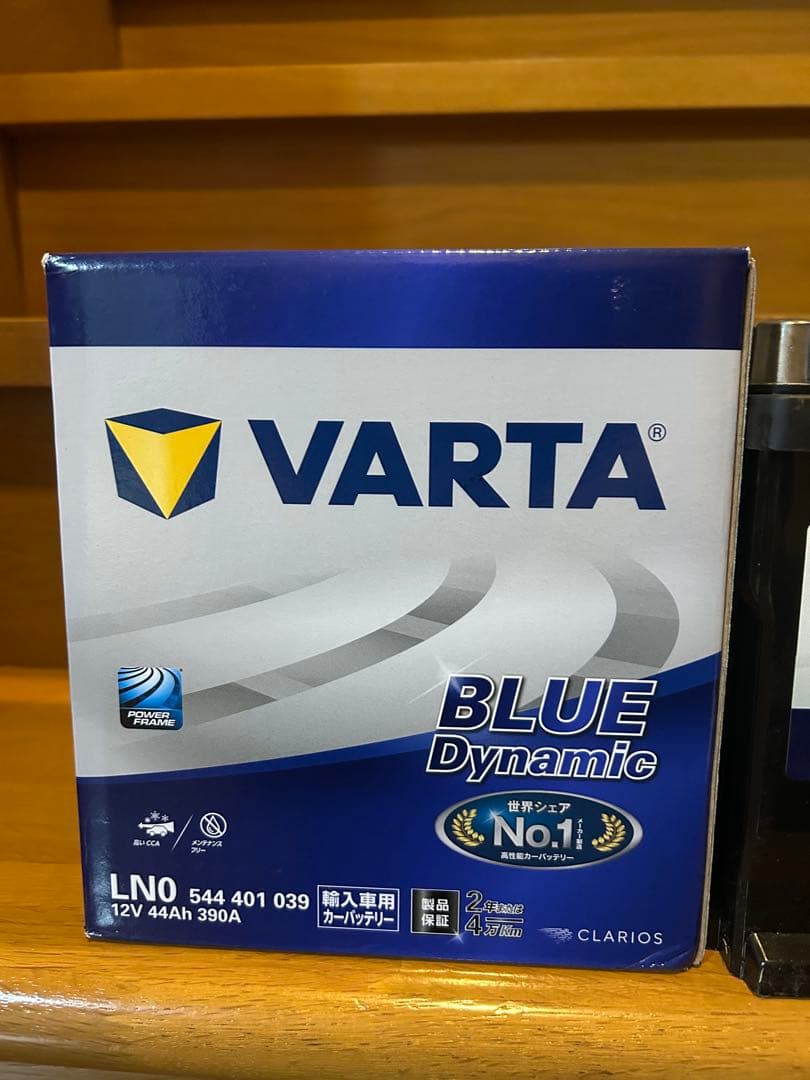 VARTA BLUE Dynamic LN0 12V 44Ah バッテリー