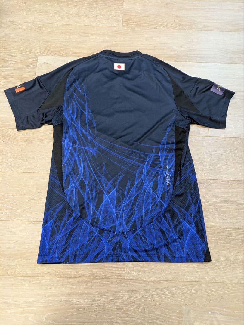 サッカー日本代表レプリカユニフォームY-3 新品未使用　アパホテル　Мサイズ