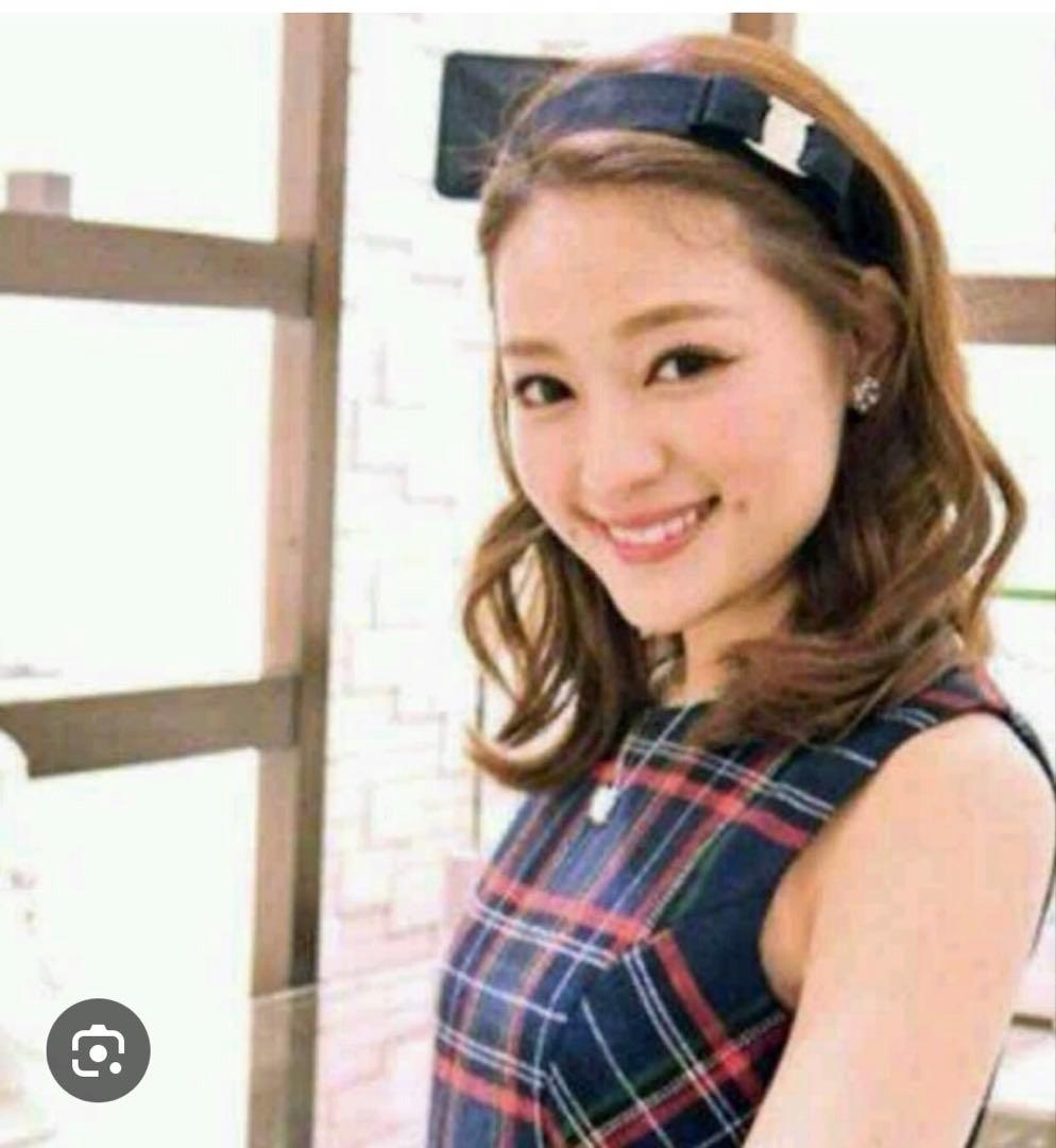 超美品 Salvatore Ferragamo フェラガモ カチューシャ 黒