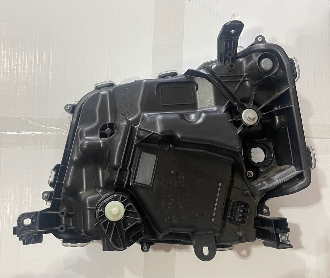 S700Vアトレー　純正ヘッドライト右側用