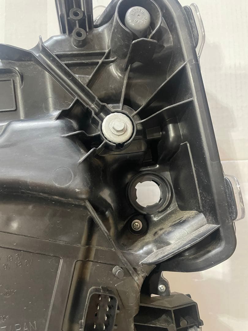 S700Vアトレー　純正ヘッドライト右側用