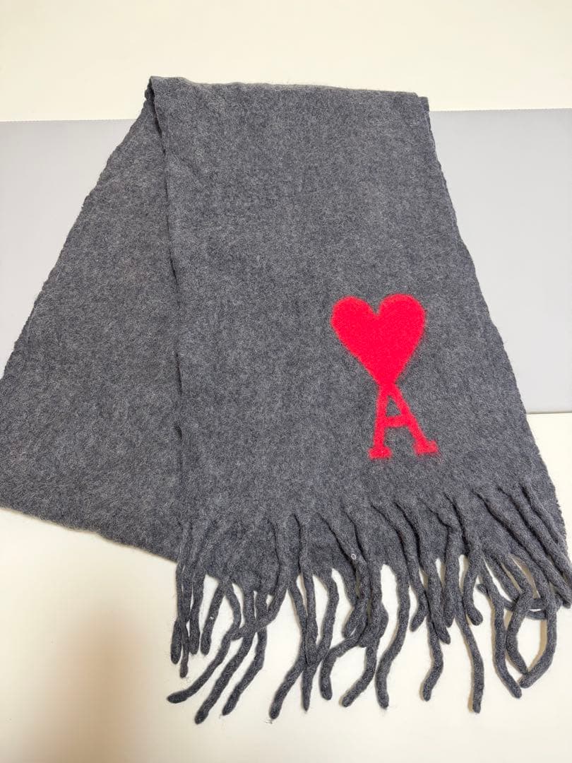 アミパリス マフラー