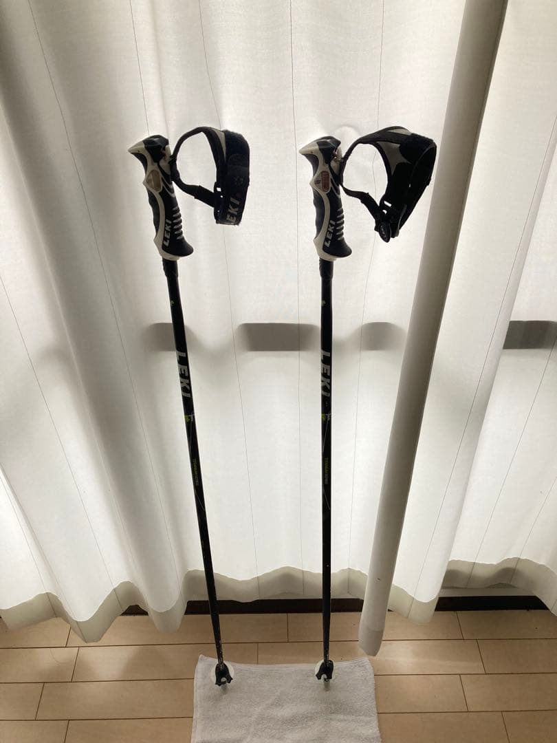 自動車洋さま専用　LEKI スキー ストック　チタン製　黒　白