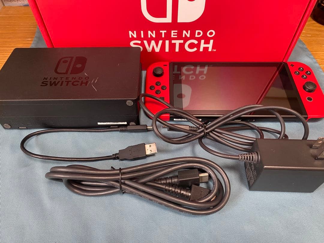 ⭐️初期型⭐️Nintendo Switch 赤 Joy-Con 本体