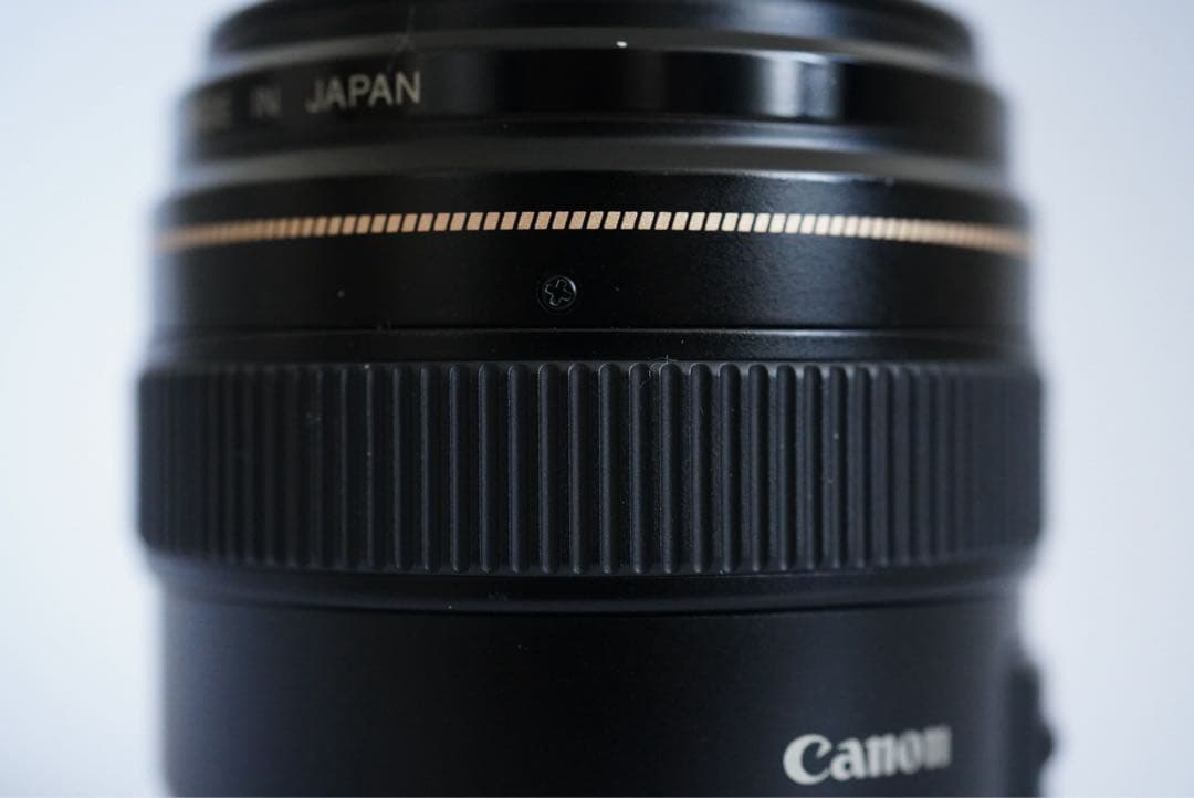Canon EF 100mm f/2 単焦点レンズ 訳あり