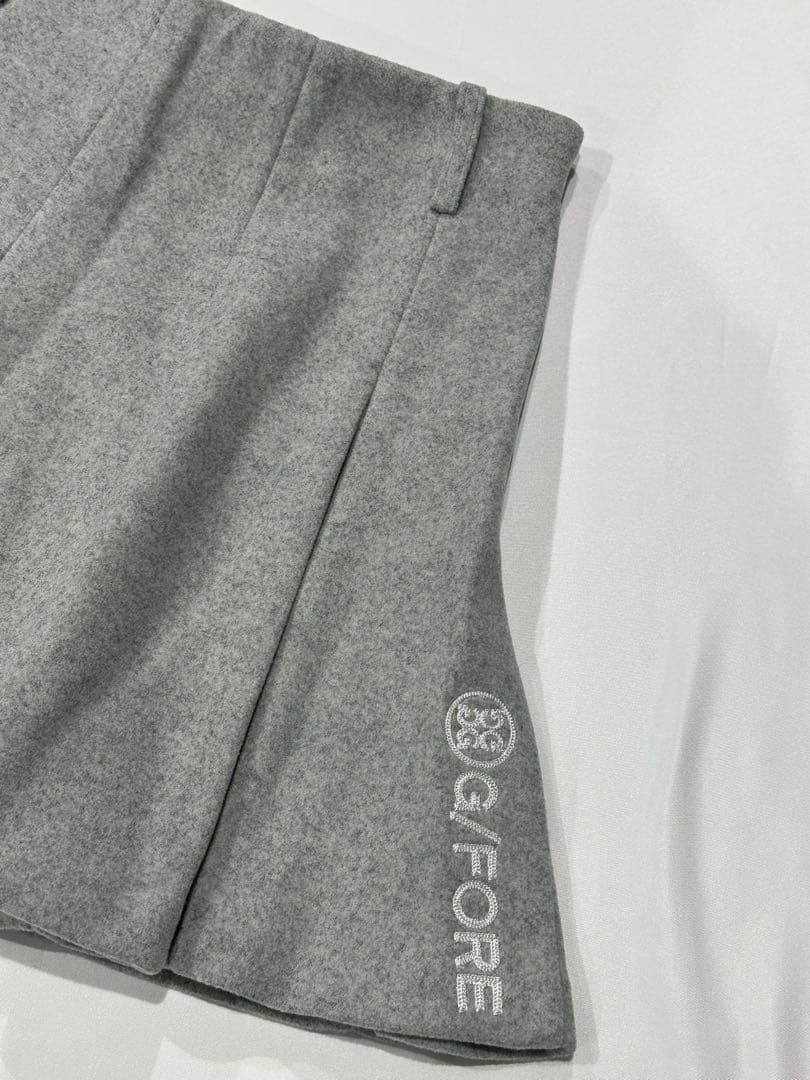 新品未使用☆韓国G/FOREジーフォア スカートsizeM グレー