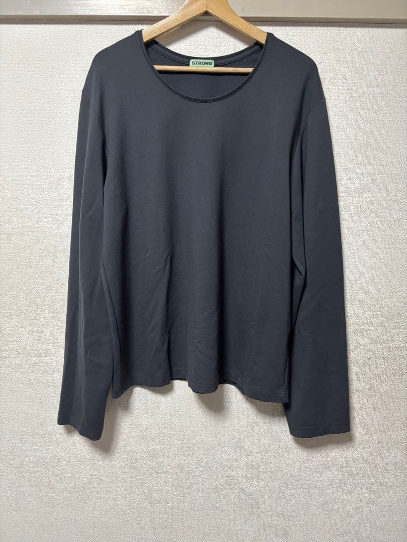 STRONG PACK TEE Mサイズ　グレー