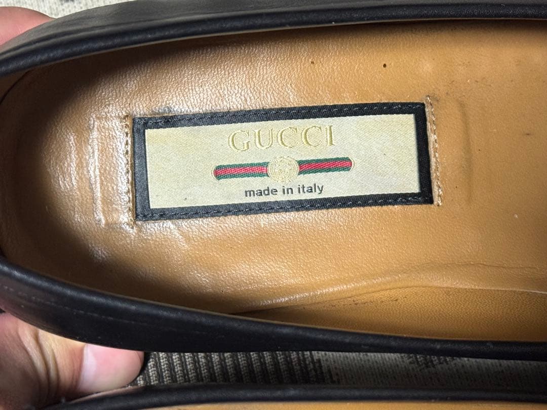 GUCCI ブラックレザー タッセルローファー 7