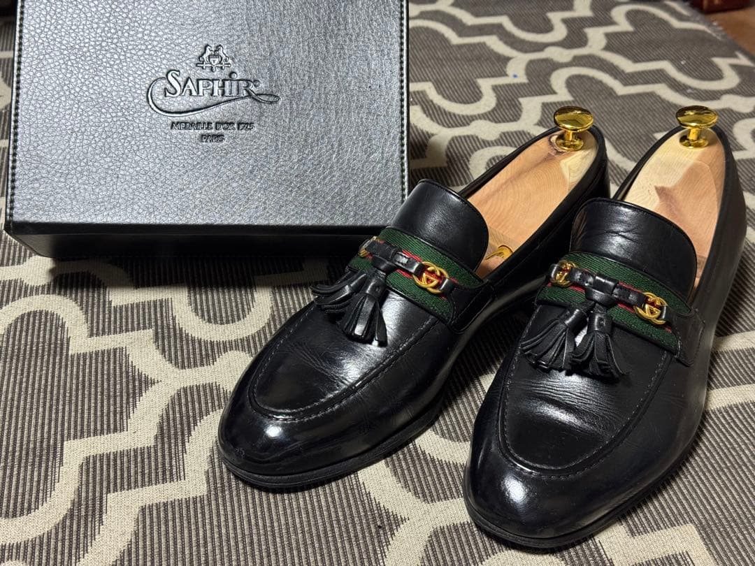 GUCCI ブラックレザー タッセルローファー 7