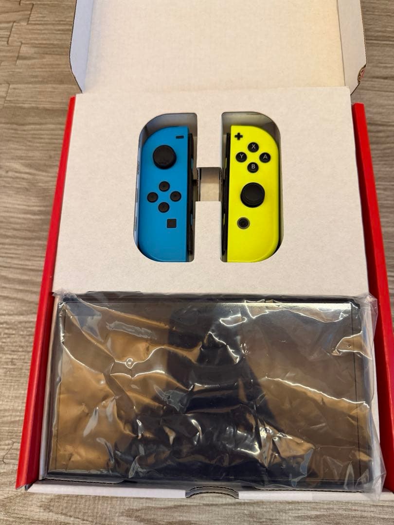 【中古品】Nintendo Switch有機ELカスタマイズ(青×黄)本体