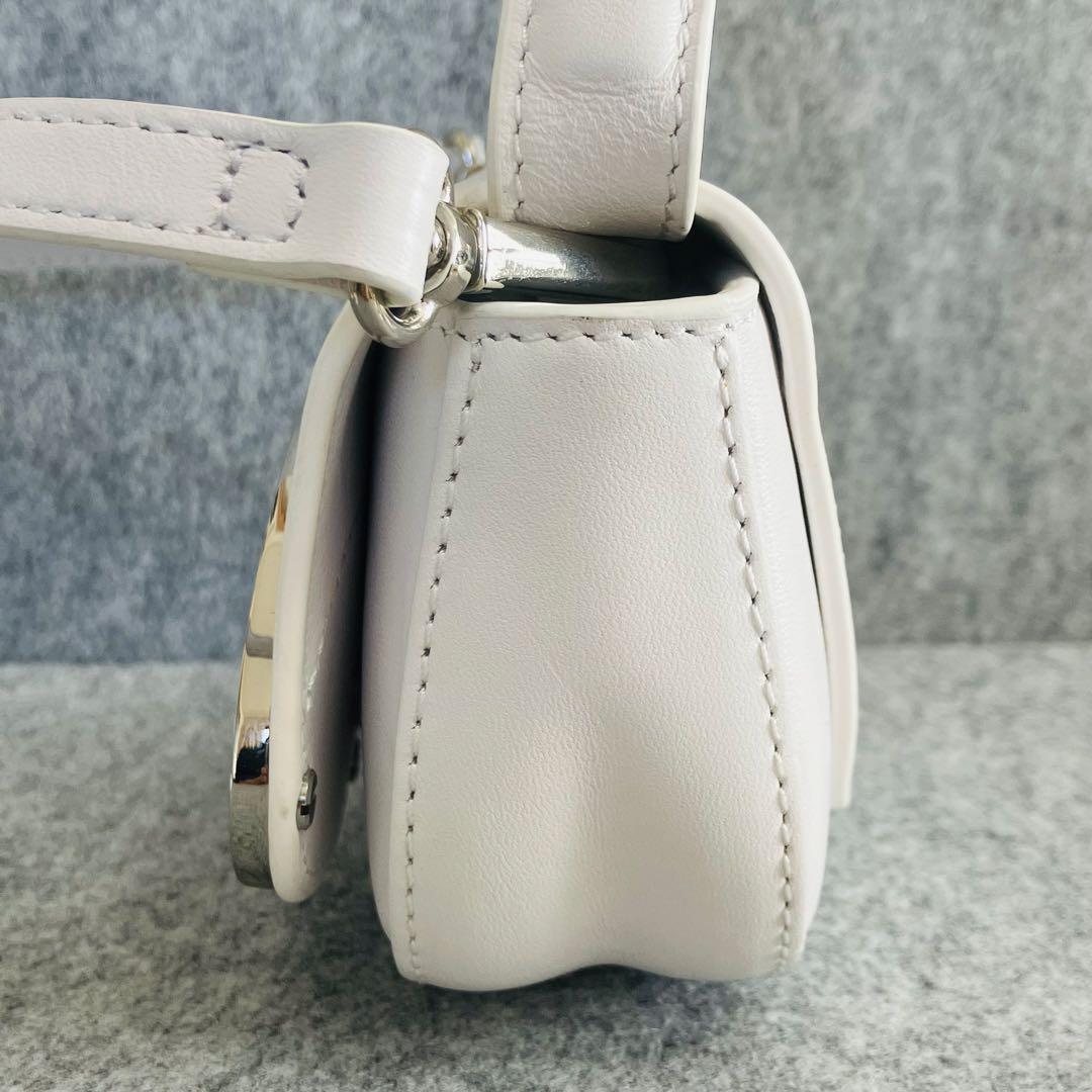 DIESEL 1DR ショルダーバッグ XS ホワイト 2way