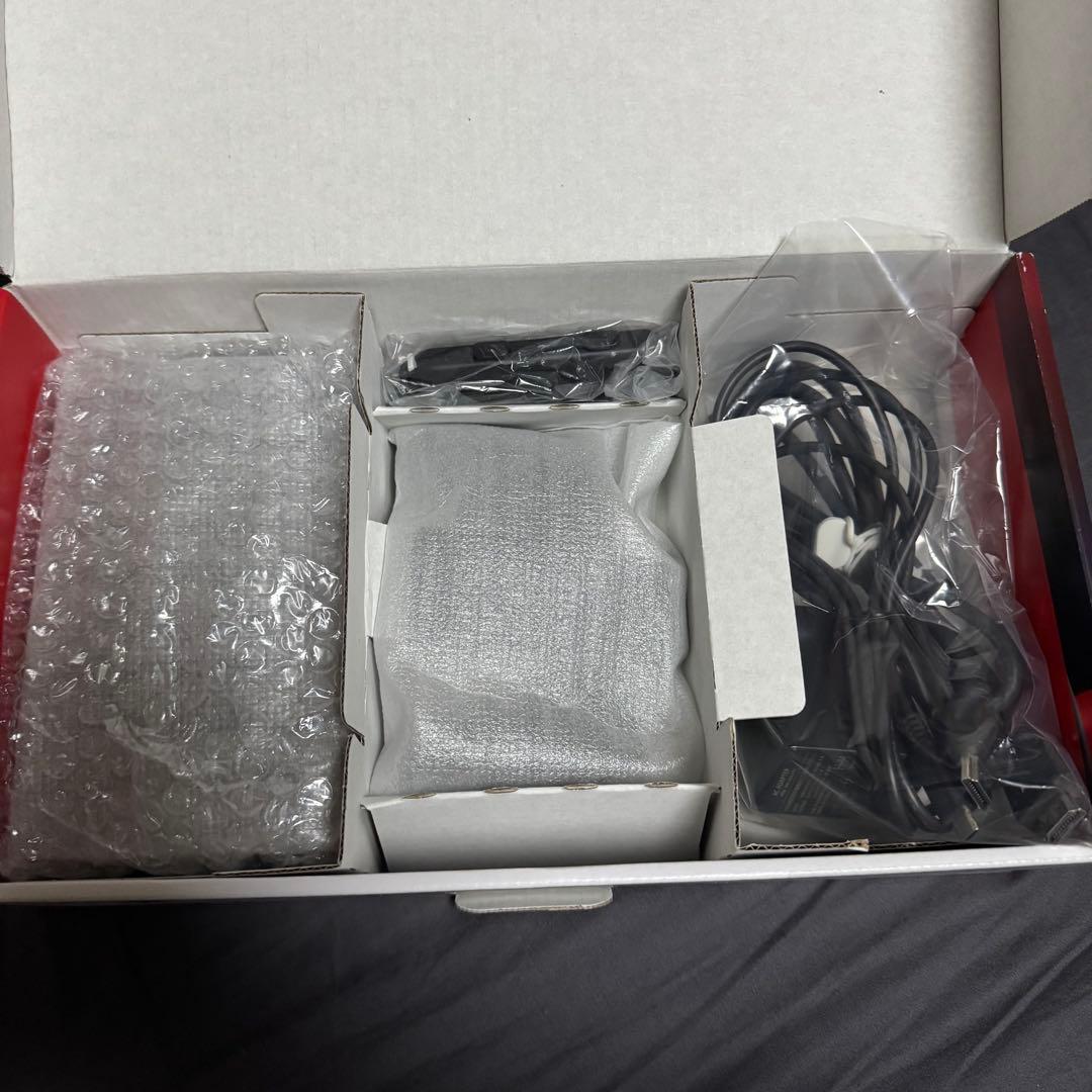 Nintendo switch 本体＋ジョイコンセット