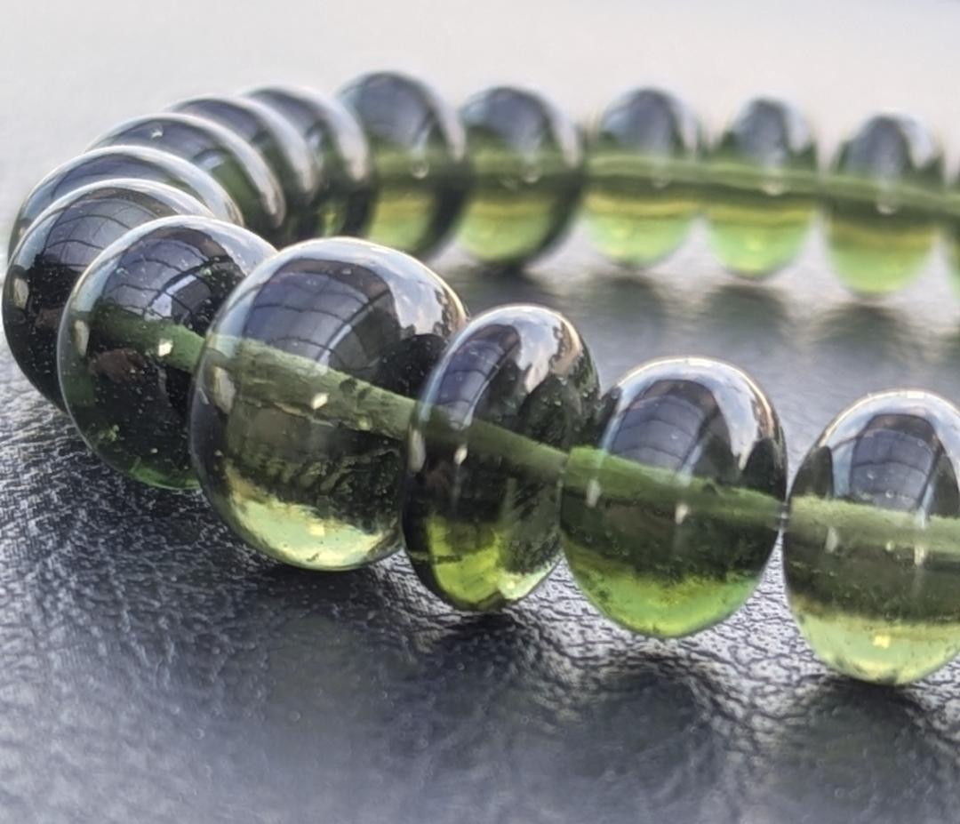 値下げ リングおまけ付き【希少極美】モルダバイトボタンタイプブレスレット