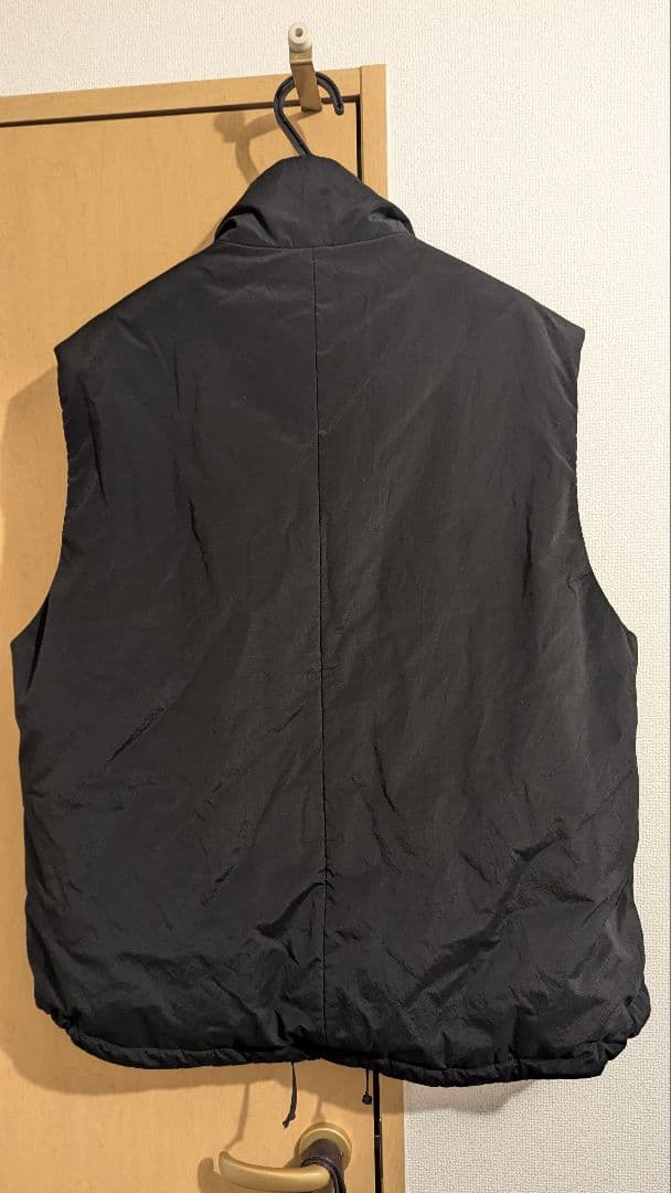 ジャケット・アウター Aton TECHNO COTTON PADDED VEST BLACK