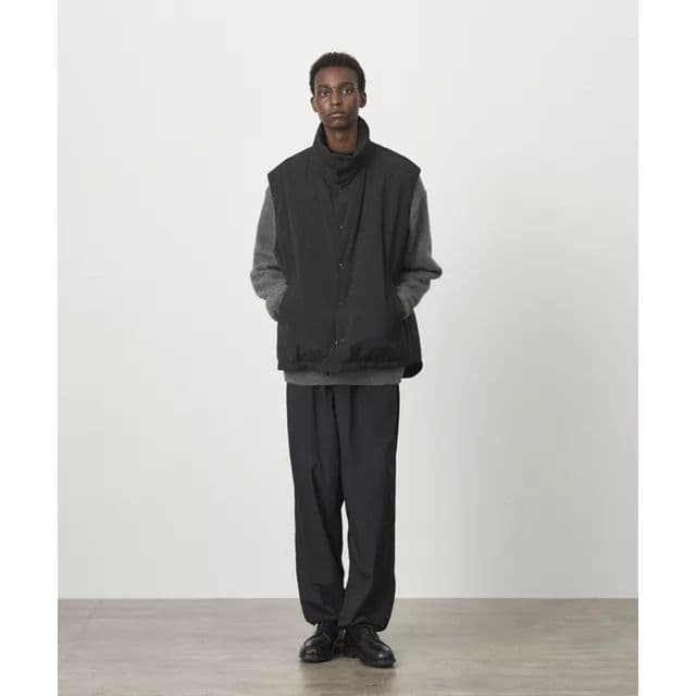 ジャケット・アウター Aton TECHNO COTTON PADDED VEST BLACK