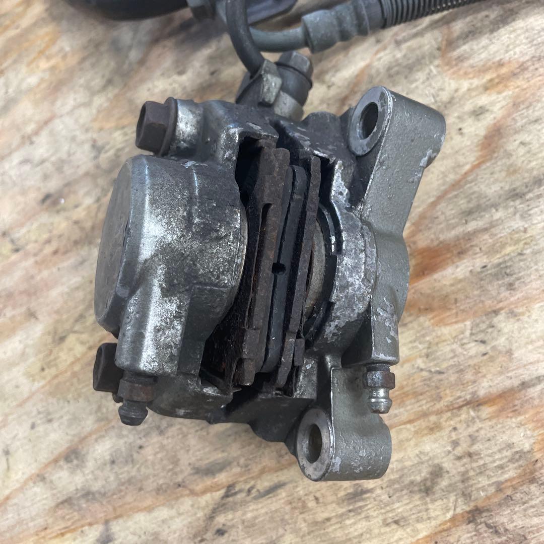 【美品・送料無料】XJR400 4HM リアキャリパー リアブレーキ 実動外し