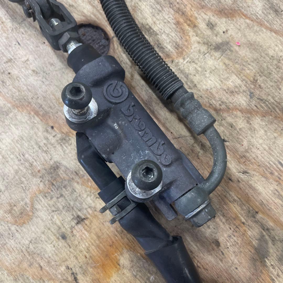 【美品・送料無料】XJR400 4HM リアキャリパー リアブレーキ 実動外し