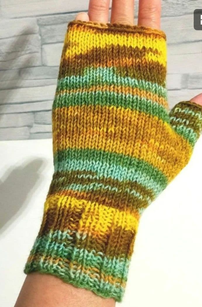 うさぴょん　7点セット　ハンドウォーマー　糸めぐり　青緑ラメ①406手編み