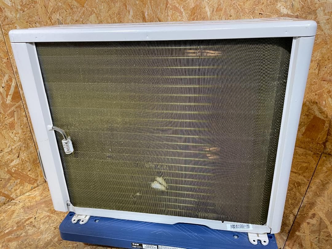 た*ろ様 東芝 エアコン RAS-H221ART　2021年製　519020