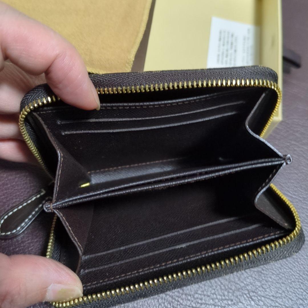 ルイヴィトン　モノグラム　ジッピーパース　 キャンパス